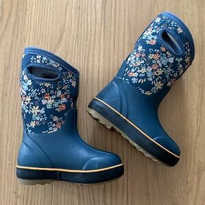Bogs Navy and Floral Boots in box